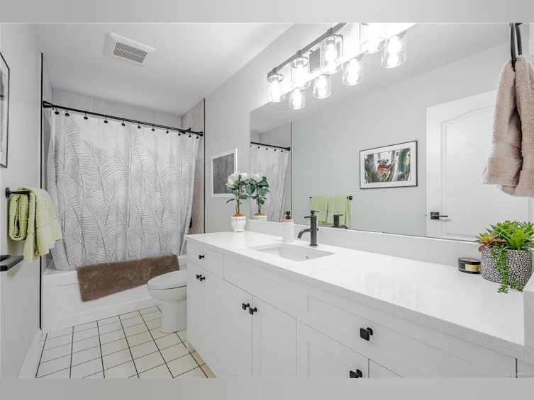 1300 Maple Road, North Saanich, BC, V8L 5P7 - 32