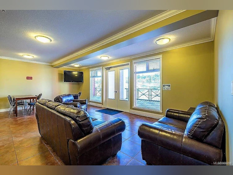 438 Wakesiah Avenue, Nanaimo, BC, V9R 3K8 - 30