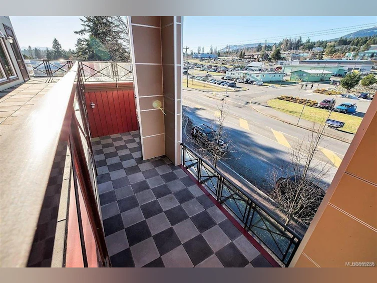 438 Wakesiah Avenue, Nanaimo, BC, V9R 3K8 - 44