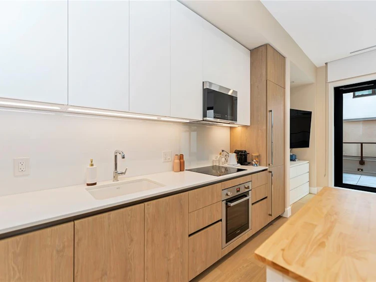 314-521 Courtney Street, Victoria, BC, V8W 0G6 - 4