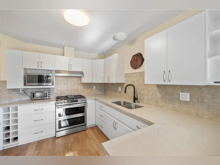 1-2655 Andover Road, Fairwinds, BC, V9P 9J5 - 6