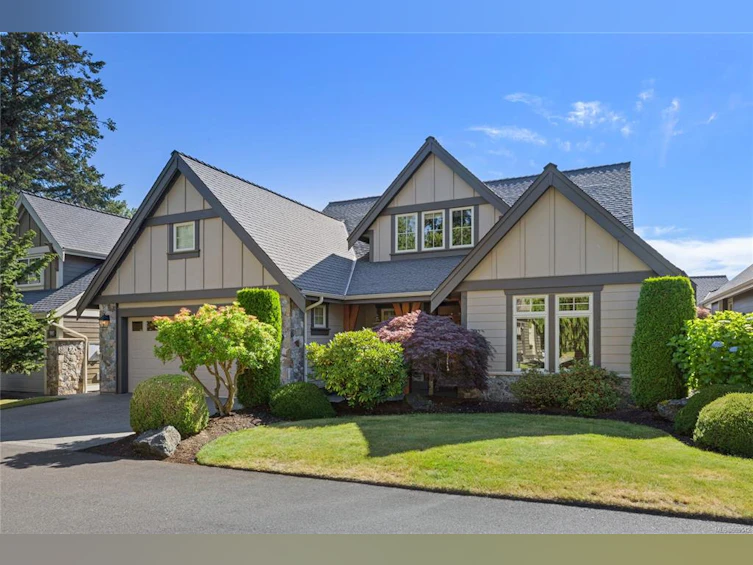 511 Eaglewood Court, Qualicum Beach, BC, V9K 0A3