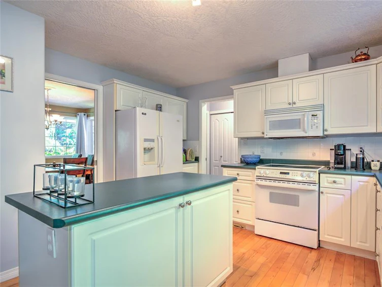 8235 Price Road, Youbou, BC, V0R 3E1 - 18