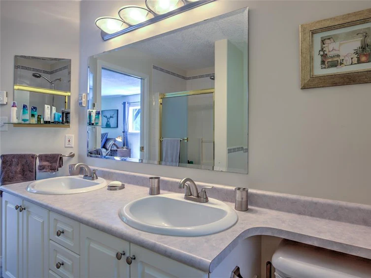 8235 Price Road, Youbou, BC, V0R 3E1 - 37