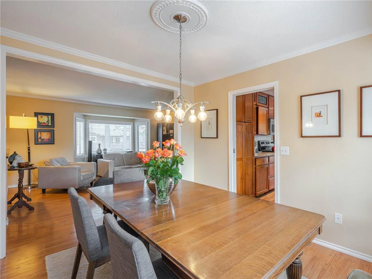 589 Kay Street, Saanich, BC, V8Z 2L5 - 11