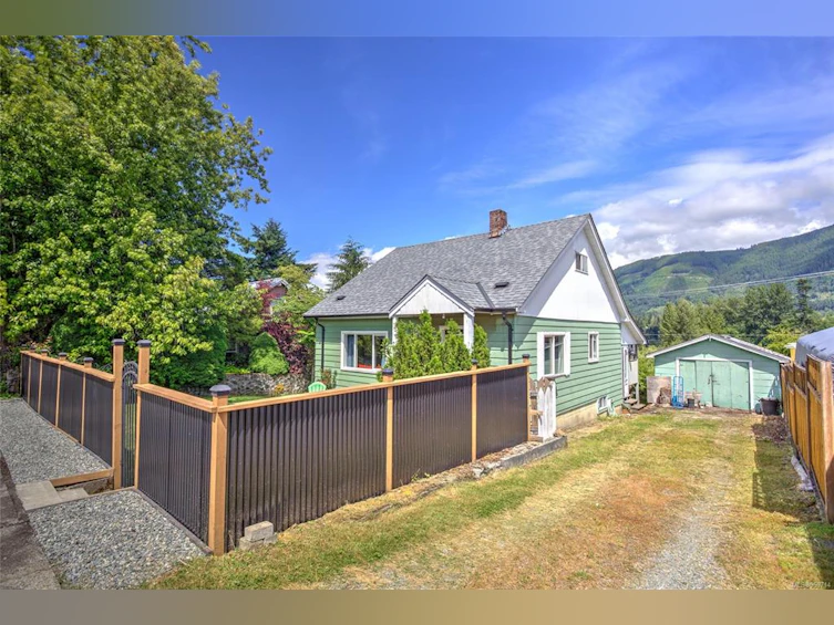 29 Arbutus Street, Lake Cowichan, BC, V0R 2G0 - 29
