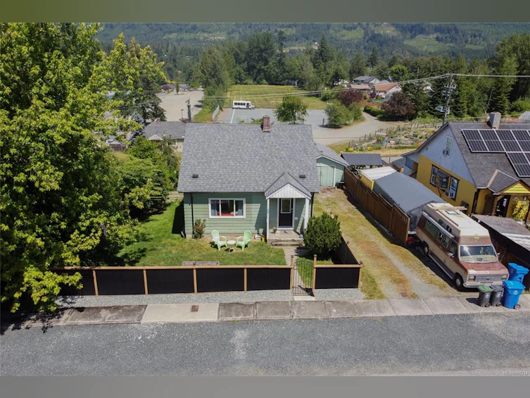 29 Arbutus Street, Lake Cowichan, BC, V0R 2G0 - 42
