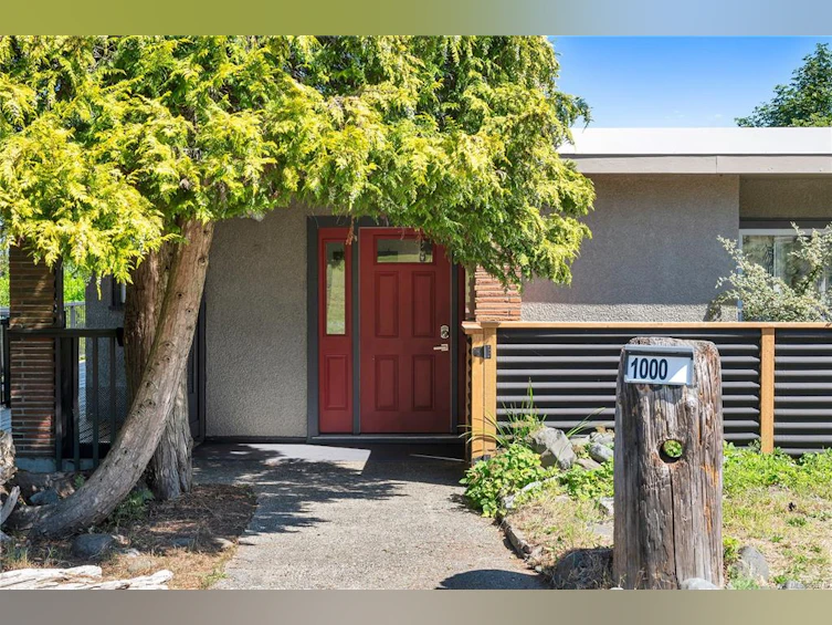 1000 Elm Street, Campbell River, BC, V9W 3A1 - 2