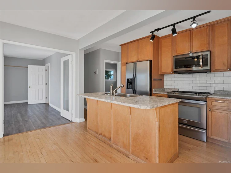 1000 Elm Street, Campbell River, BC, V9W 3A1 - 5