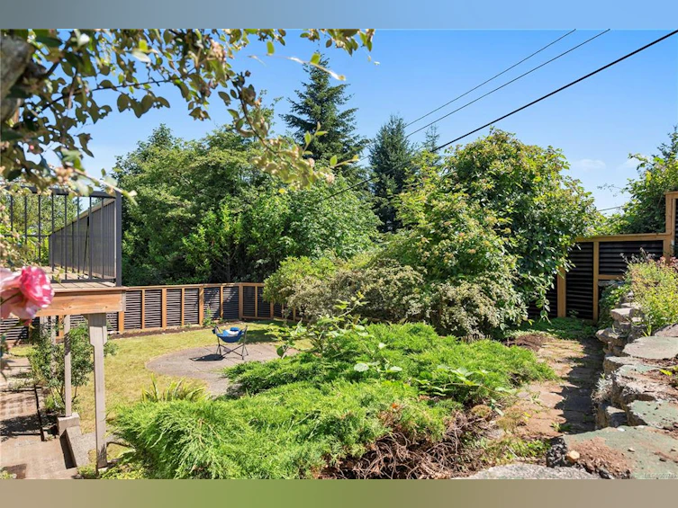 1000 Elm Street, Campbell River, BC, V9W 3A1 - 33