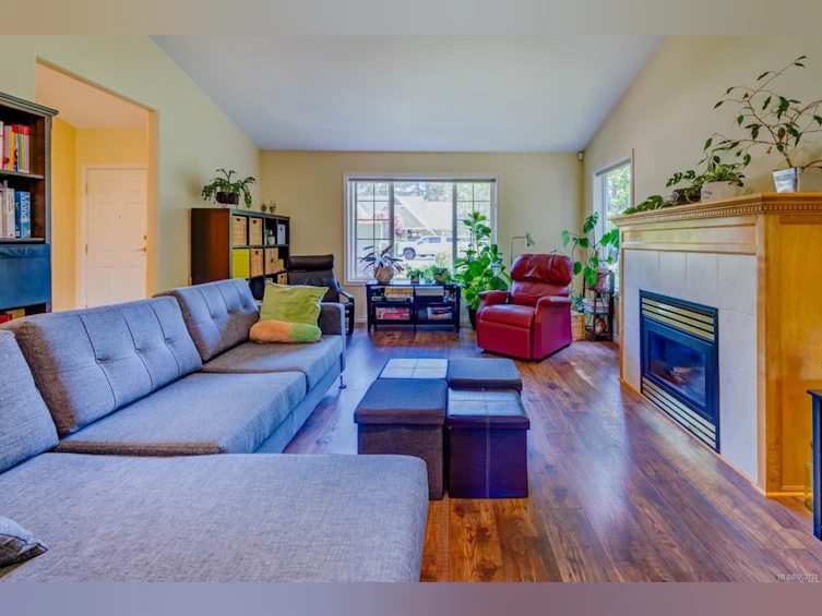 637 Maple Street, Qualicum Beach, BC, V9K 1J3 - 4