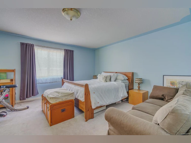 637 Maple Street, Qualicum Beach, BC, V9K 1J3 - 5