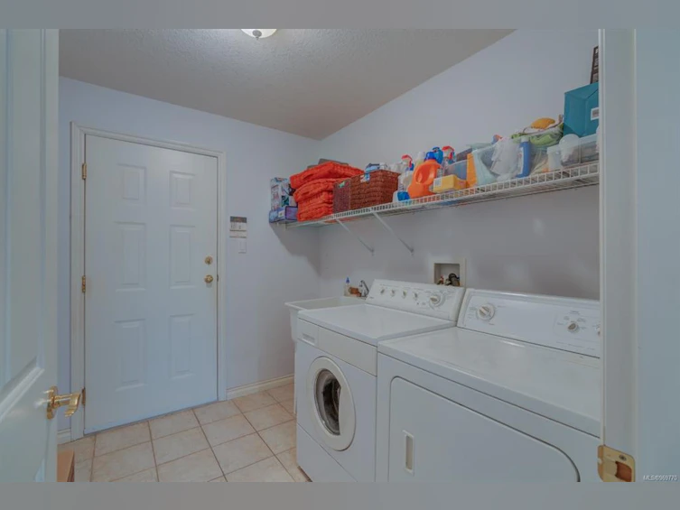 637 Maple Street, Qualicum Beach, BC, V9K 1J3 - 33