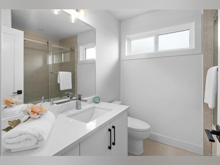 931 Redfern Street, Victoria, BC, V8S 4E7 - 32