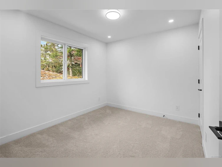 931 Redfern Street, Victoria, BC, V8S 4E7 - 34