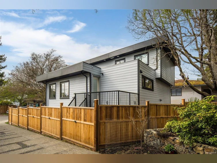 931 Redfern Street, Victoria, BC, V8S 4E7 - 47