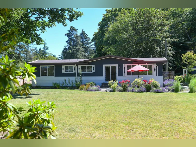 7800 Lantzville Road, Nanaimo, BC, V0R 2H0 - 2