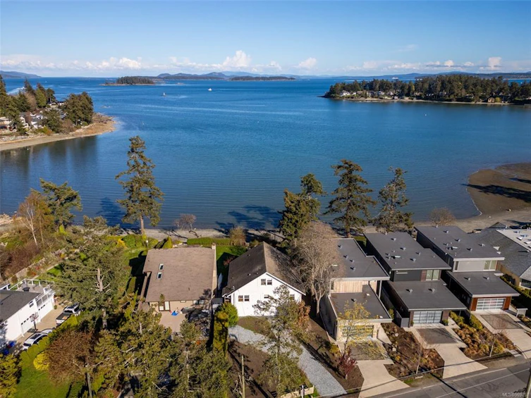 10393 Allbay Road, Sidney, BC, V8L 2N8 - 2