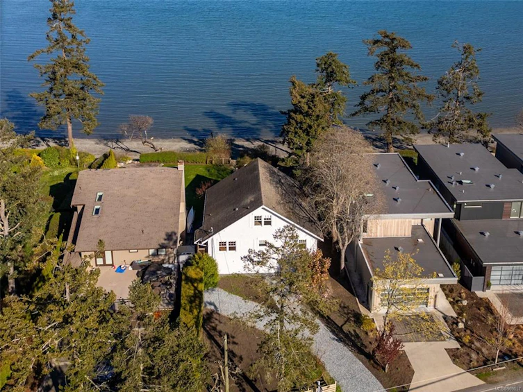 10393 Allbay Road, Sidney, BC, V8L 2N8 - 3