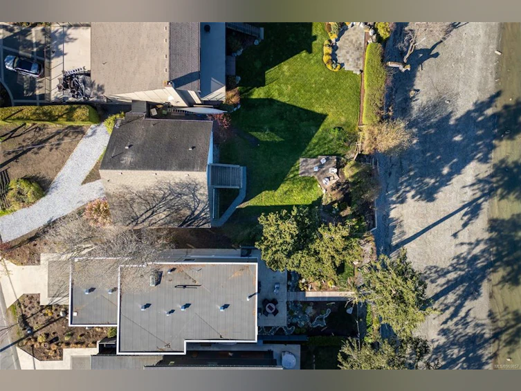 10393 Allbay Road, Sidney, BC, V8L 2N8 - 7