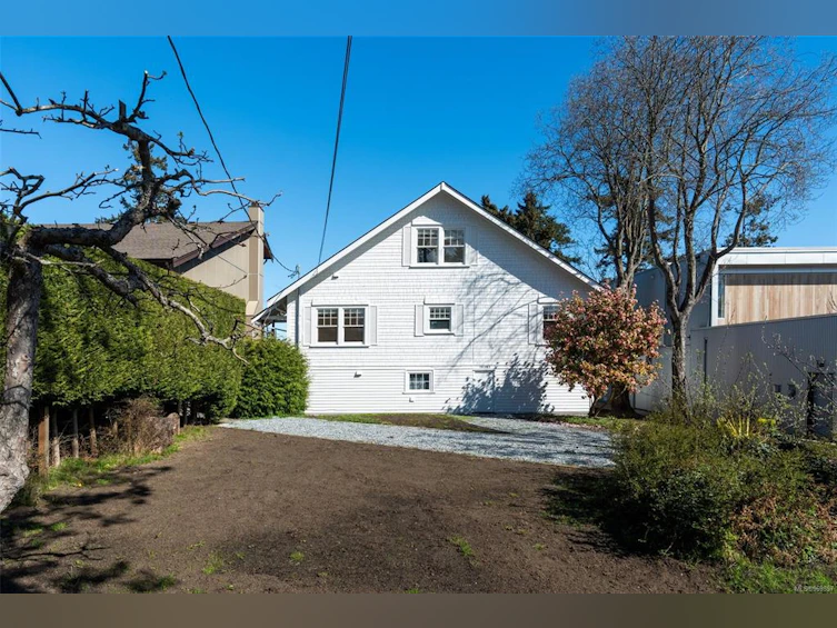 10393 Allbay Road, Sidney, BC, V8L 2N8 - 11