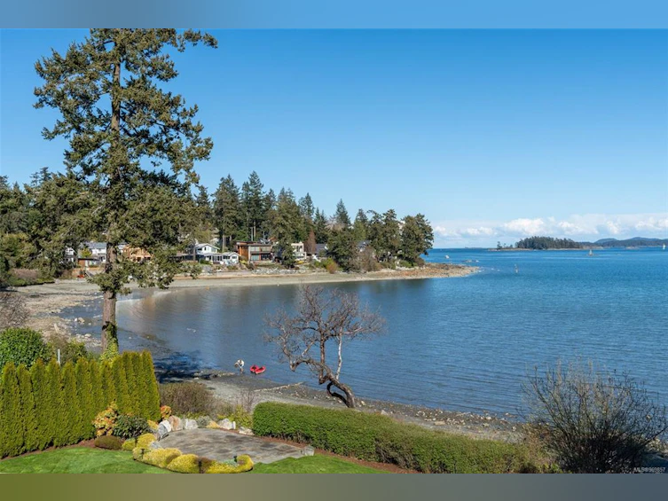 10393 Allbay Road, Sidney, BC, V8L 2N8 - 41