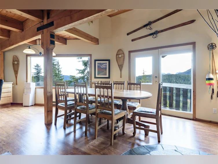 805 Jutland Terrace, Courtenay, BC, V9J 1L0 - 6