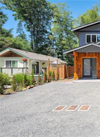 676 Cove Cres