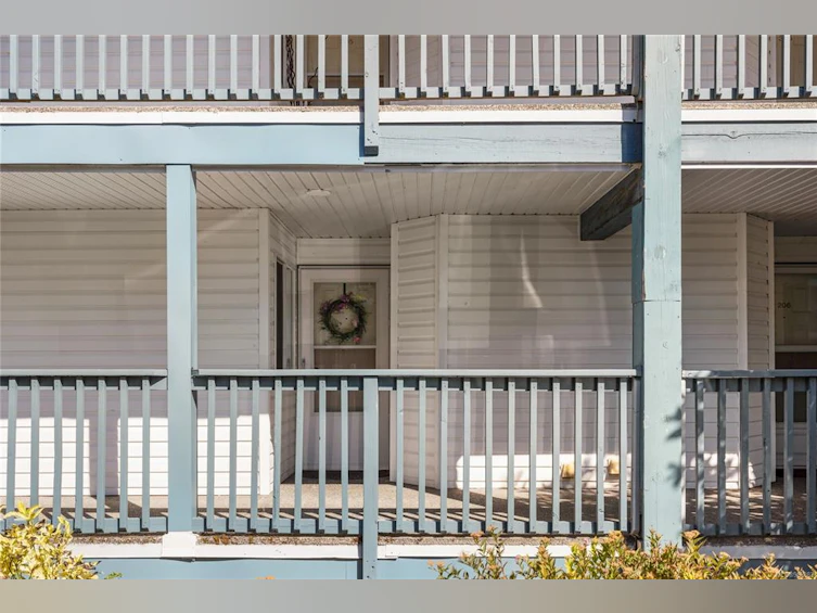 205-3089 Barons Road, Nanaimo, BC, V9T 3Y6 - 4