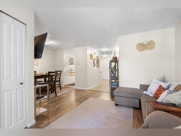 205-3089 Barons Road, Nanaimo, BC, V9T 3Y6 - 10