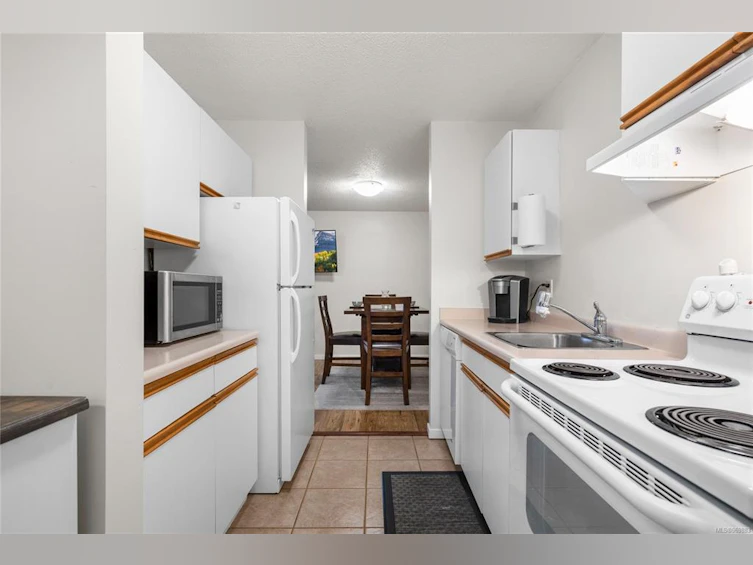 205-3089 Barons Road, Nanaimo, BC, V9T 3Y6 - 16