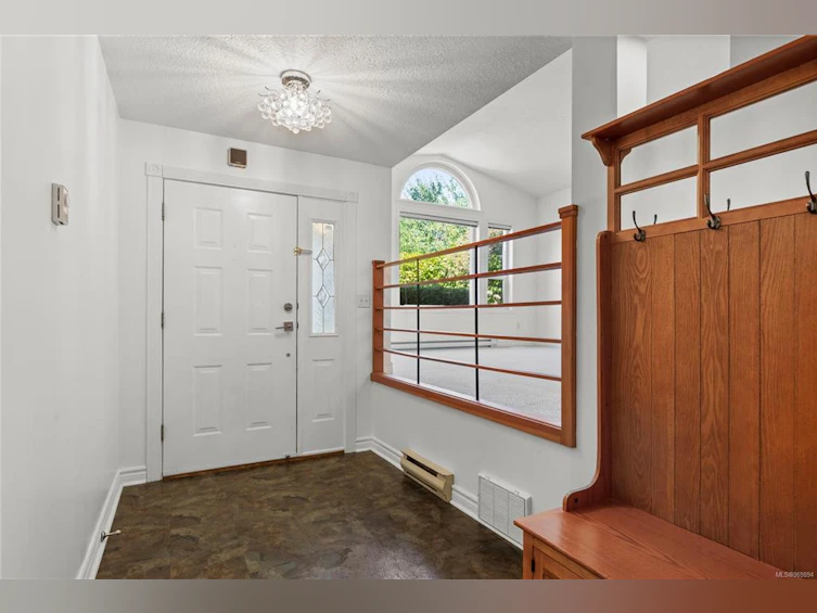 5930 Cody Place, Nanaimo, BC, V9V 1J7 - 4