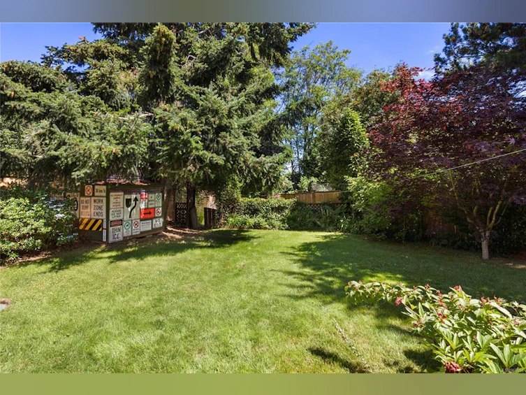 5930 Cody Place, Nanaimo, BC, V9V 1J7 - 35