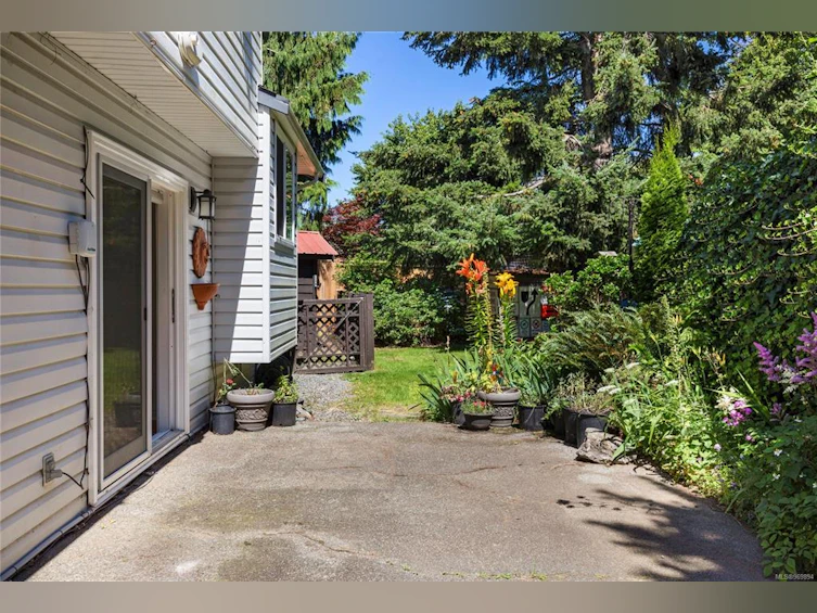 5930 Cody Place, Nanaimo, BC, V9V 1J7 - 38