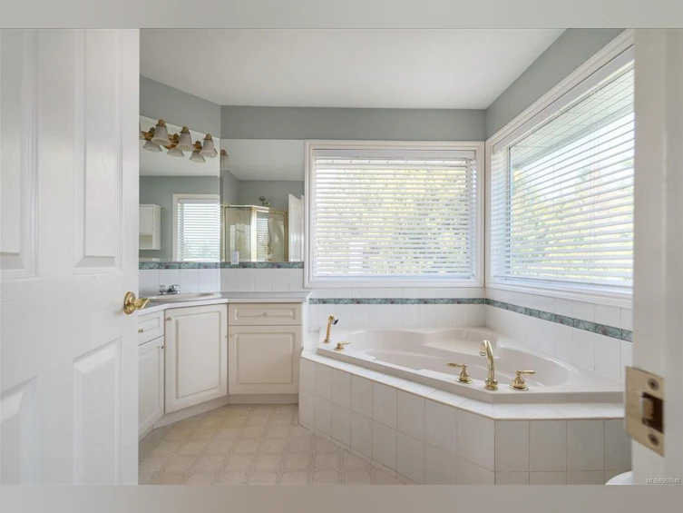 445 Fourneau Way, Parksville, BC, V9P 2J7 - 46