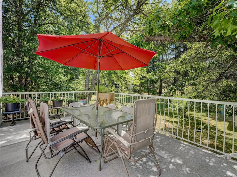 4886 West Saanich Road, Saanich, BC, V8Z 3H7 - 18