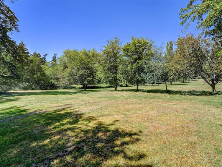 4886 West Saanich Road, Saanich, BC, V8Z 3H7 - 25