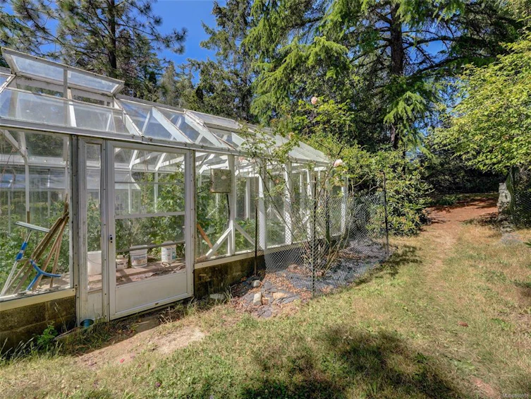 4886 West Saanich Road, Saanich, BC, V8Z 3H7 - 28