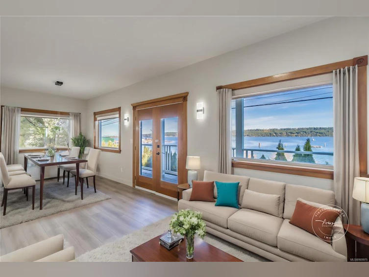 7403 S Island Highway, Fanny Bay, BC, V0R 1W0 - 4