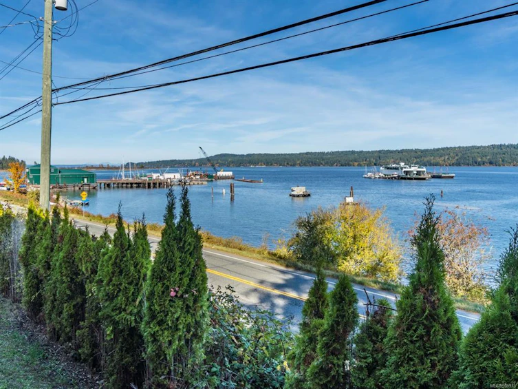 7403 S Island Highway, Fanny Bay, BC, V0R 1W0 - 37