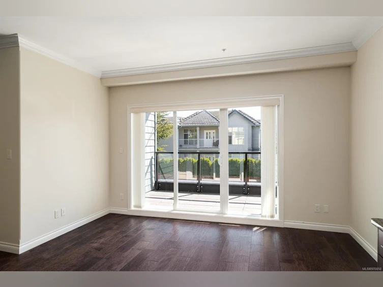 201-9717 First Street, Sidney, BC, V8L 3E1 - 5
