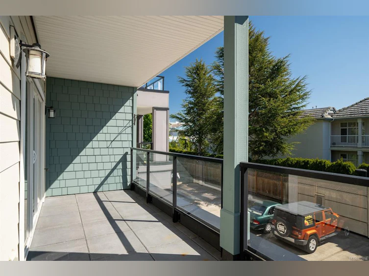 201-9717 First Street, Sidney, BC, V8L 3E1 - 15