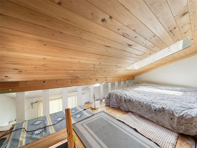 10226 South South Shore Road, Honeymoon Bay, BC, V0R 1Y0 - 13