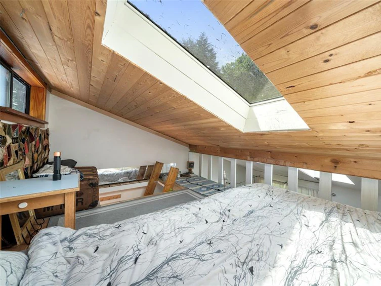 10226 South South Shore Road, Honeymoon Bay, BC, V0R 1Y0 - 14