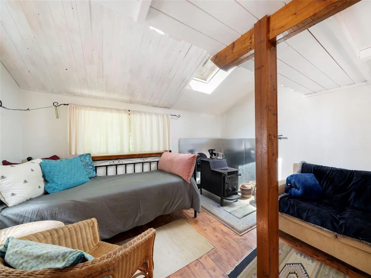10226 South South Shore Road, Honeymoon Bay, BC, V0R 1Y0 - 18