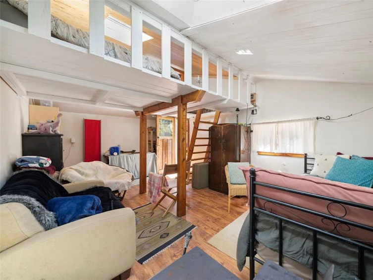 10226 South South Shore Road, Honeymoon Bay, BC, V0R 1Y0 - 19