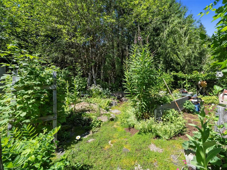 10226 South South Shore Road, Honeymoon Bay, BC, V0R 1Y0 - 27