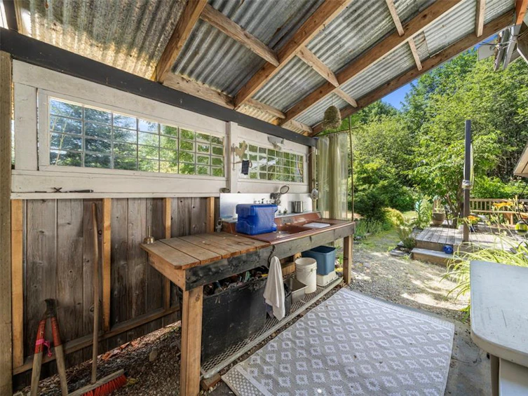 10226 South South Shore Road, Honeymoon Bay, BC, V0R 1Y0 - 32