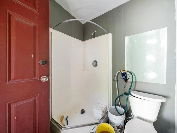 10226 South South Shore Road, Honeymoon Bay, BC, V0R 1Y0 - 33