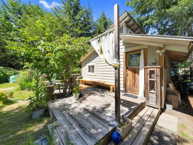 10226 South South Shore Road, Honeymoon Bay, BC, V0R 1Y0 - 34